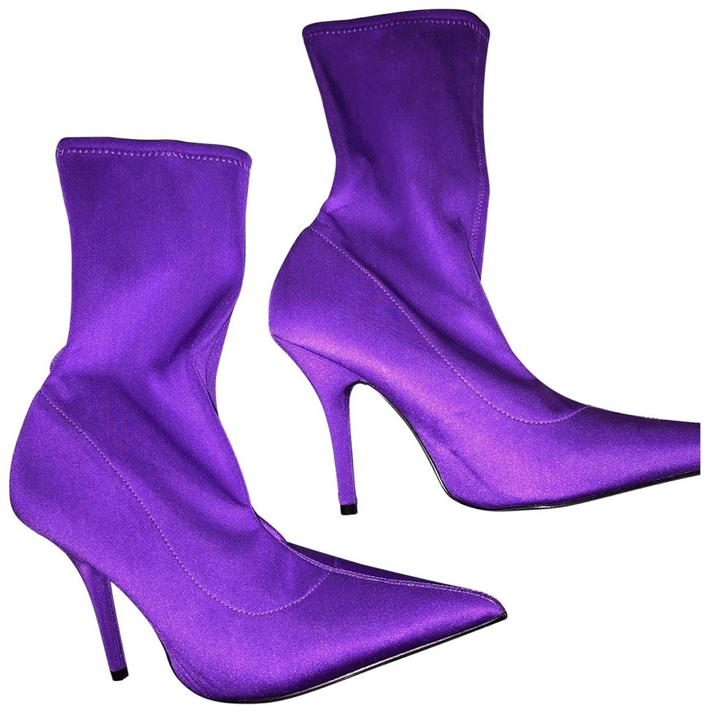 Steve Madden Mimi Boots Size 7